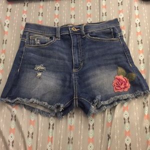 *BOGO 50%*Sneakpeek floral highrise  shorts